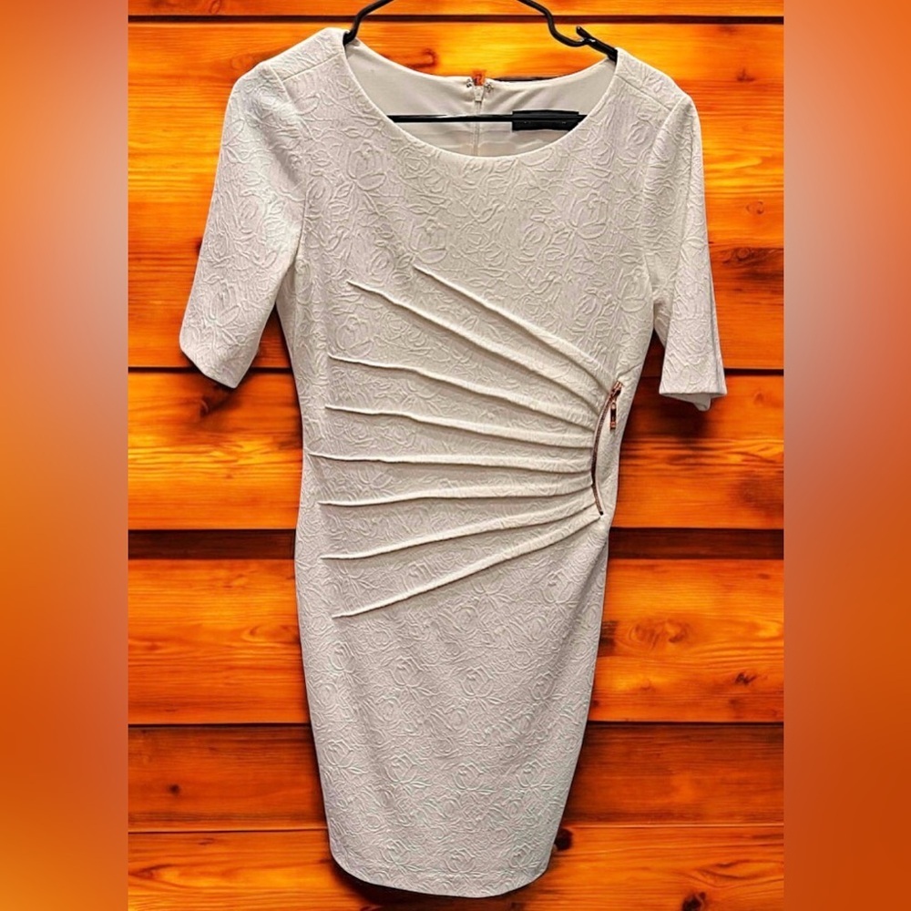 Ivanka Trump White Textured Mini Dress size 6